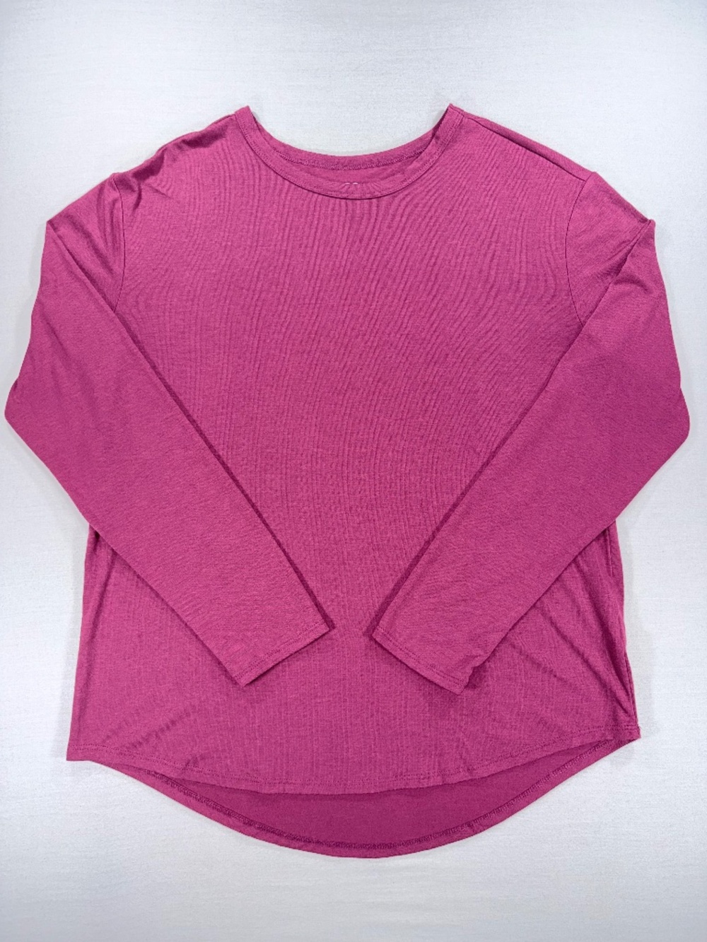 SO Favorite Curved Hem Crew Neck Long Sleeve Top Size L Wineberry